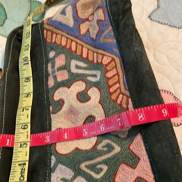 Claudia suede green tapestry purse - Picture 4 of 6